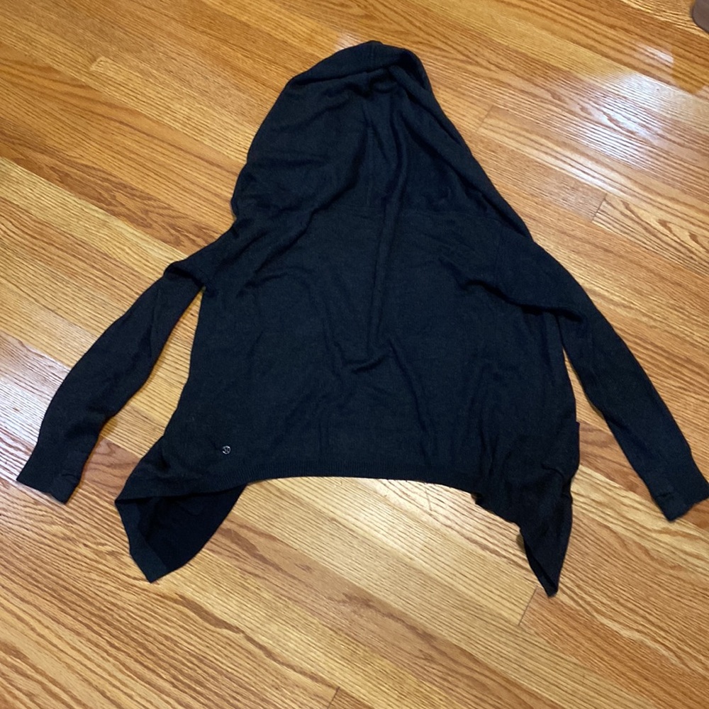 Lululemon reversible cardigan sweater jacket with thumb holes - Picture 5 of 5